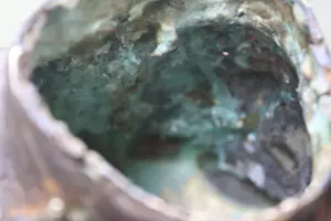 Niet of onleesbaar gesigneerd - Zeer Oude Drie Koppige Bronzen Boehda Sculptuur (1800) kopen? Bied vanaf 1!