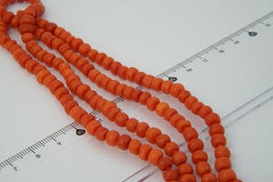 1199 - Antiek 14 karaats geel-gouden slot met oudhollands geslepen Bloedkoraal kopen? Bied vanaf 150!