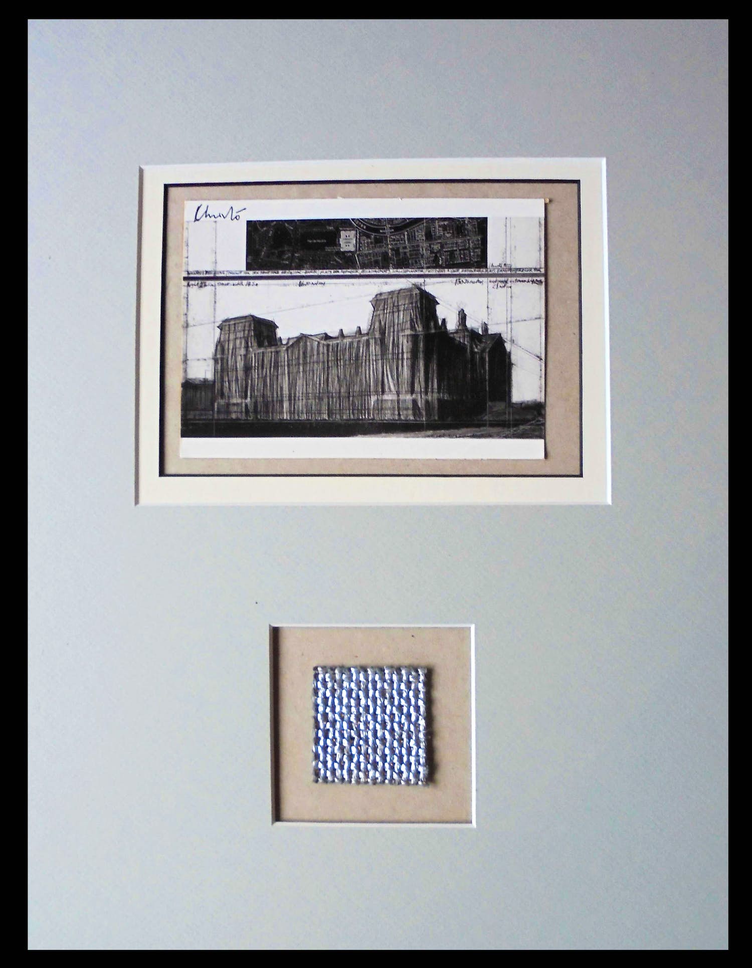 Christo - Project " Wrapped Reichstag "Berlin - inc. original stofmonster -handgesigneerd verkocht voor € 139!