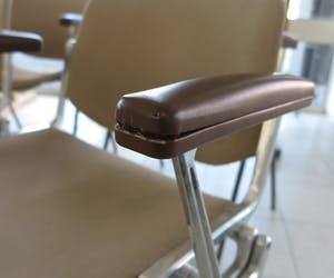 Giancarlo Piretti - voor Castelli - Set van twee vintage DSC 106 stoelen kopen? Bied vanaf 70!