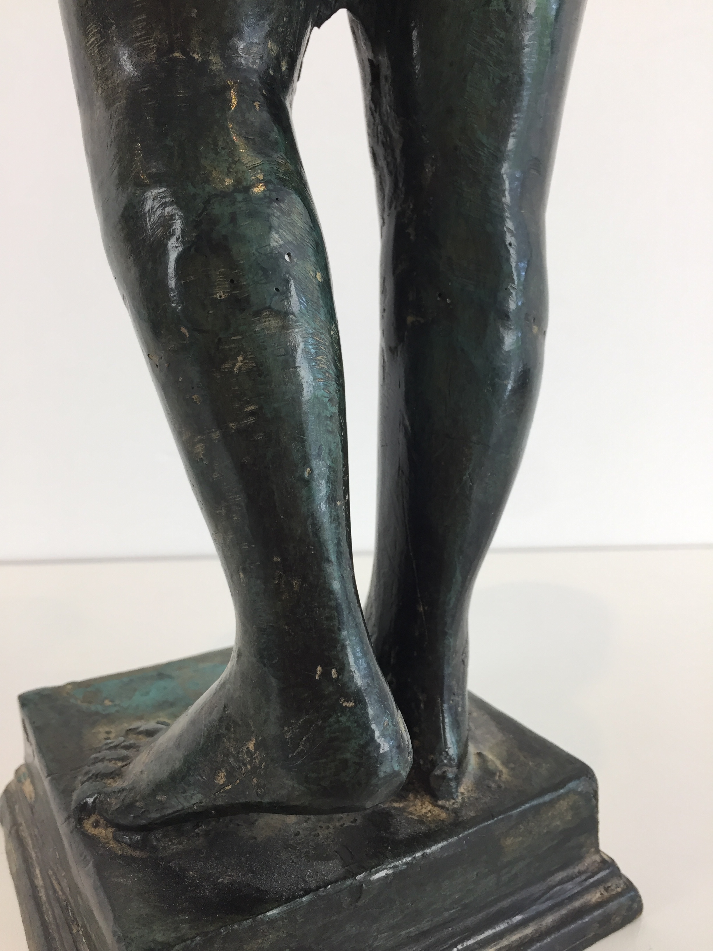 Niet of onleesbaar gesigneerd - Prachtig vormgegeven bronzen tors, cire perdue-techniek, VANAF 1 EURO! kopen? Bied vanaf 1!