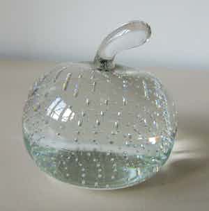 Niet of onleesbaar gesigneerd - Spijker glazen Appeltje verkocht voor € 1!