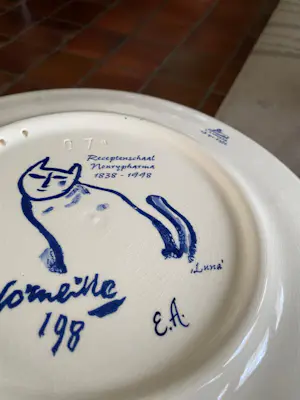 Corneille - Jubileum receptenschaal Luna + klein schaaltje Nourypharma (incl certificaat) kopen? Bied vanaf 60!