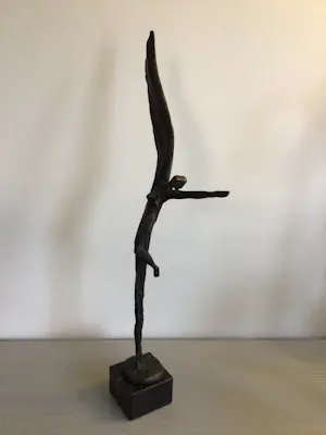 Klaas van den Berg - Zeldzaam sculptuur ( Titel onbekend) kopen? Bied vanaf 155!