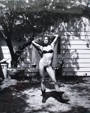 Helmut Newton - MIss Longwell - Sherman Oaks, California, 1992 kaufen? Bieten Sie von 120!