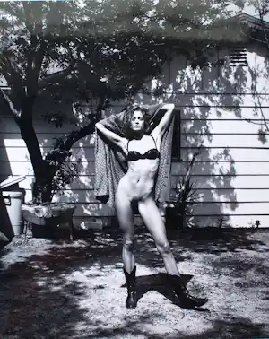 Helmut Newton - MIss Longwell - Sherman Oaks, California, 1992 kaufen? Bieten Sie von 120!