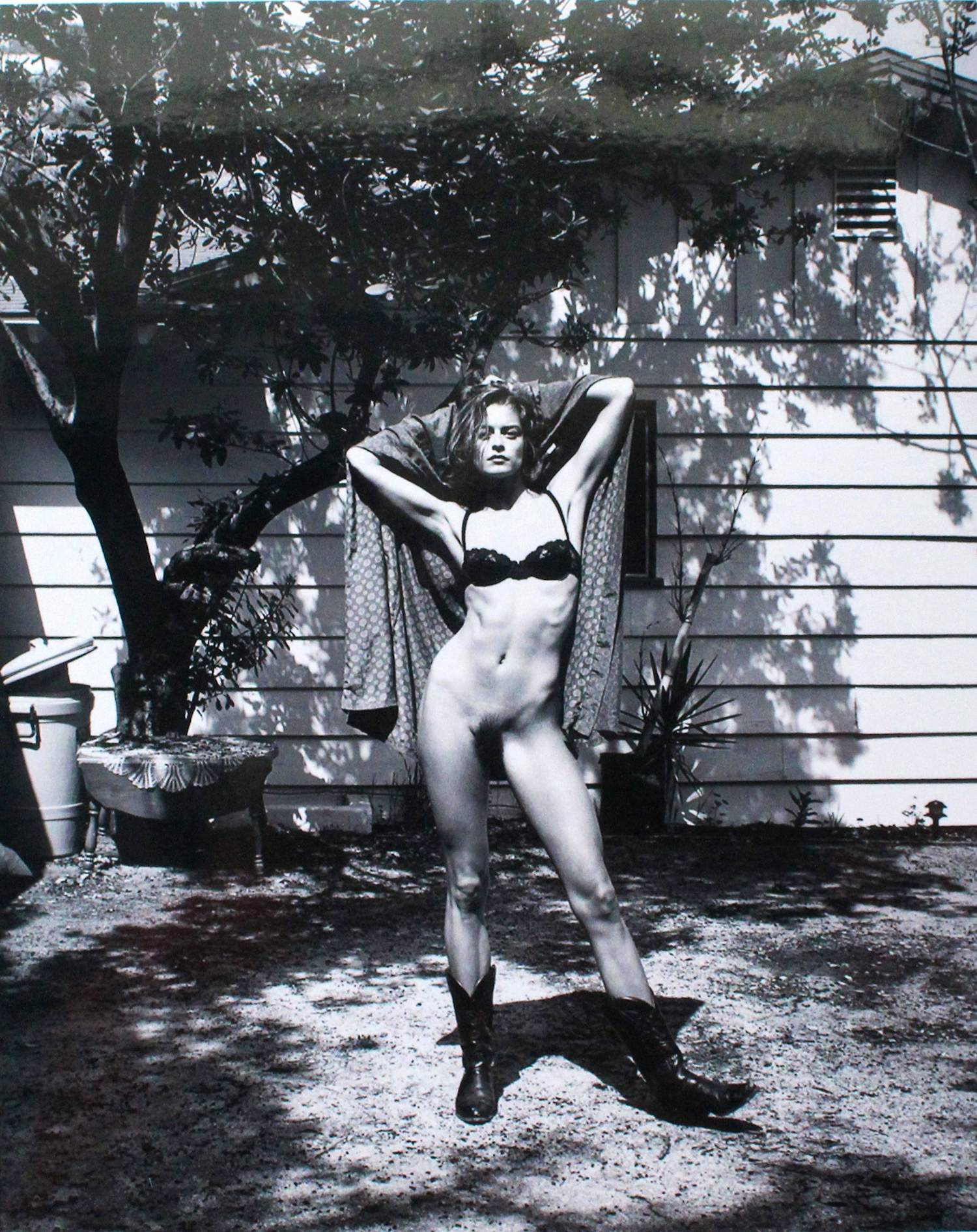Helmut Newton - MIss Longwell - Sherman Oaks, California, 1992 kopen? Bied vanaf 120!
