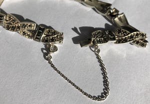 1e gehalte Zilver - en 2e gehalte Vintage set - armband en broche met marcasiet kopen? Bied vanaf 50!