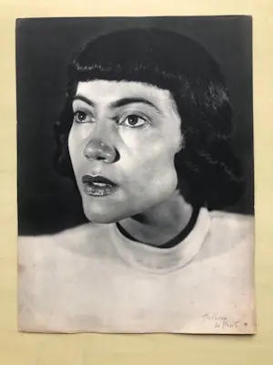 Therese Le Prat - Portfolio uit 1950 met portretten van beroemde acteurs. kaufen? Bieten Sie von 75!