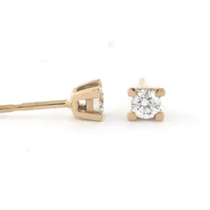 18k rosé gouden solitair oorknoppen met briljant geslepen diamant tot. 0.22ct kopen? Bied vanaf 290!