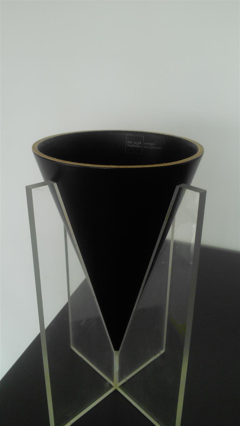 Koninklijke Tichelaar Makkum - Bert Pompe : vaas FARA , Makkum kopen? Bied vanaf 35!