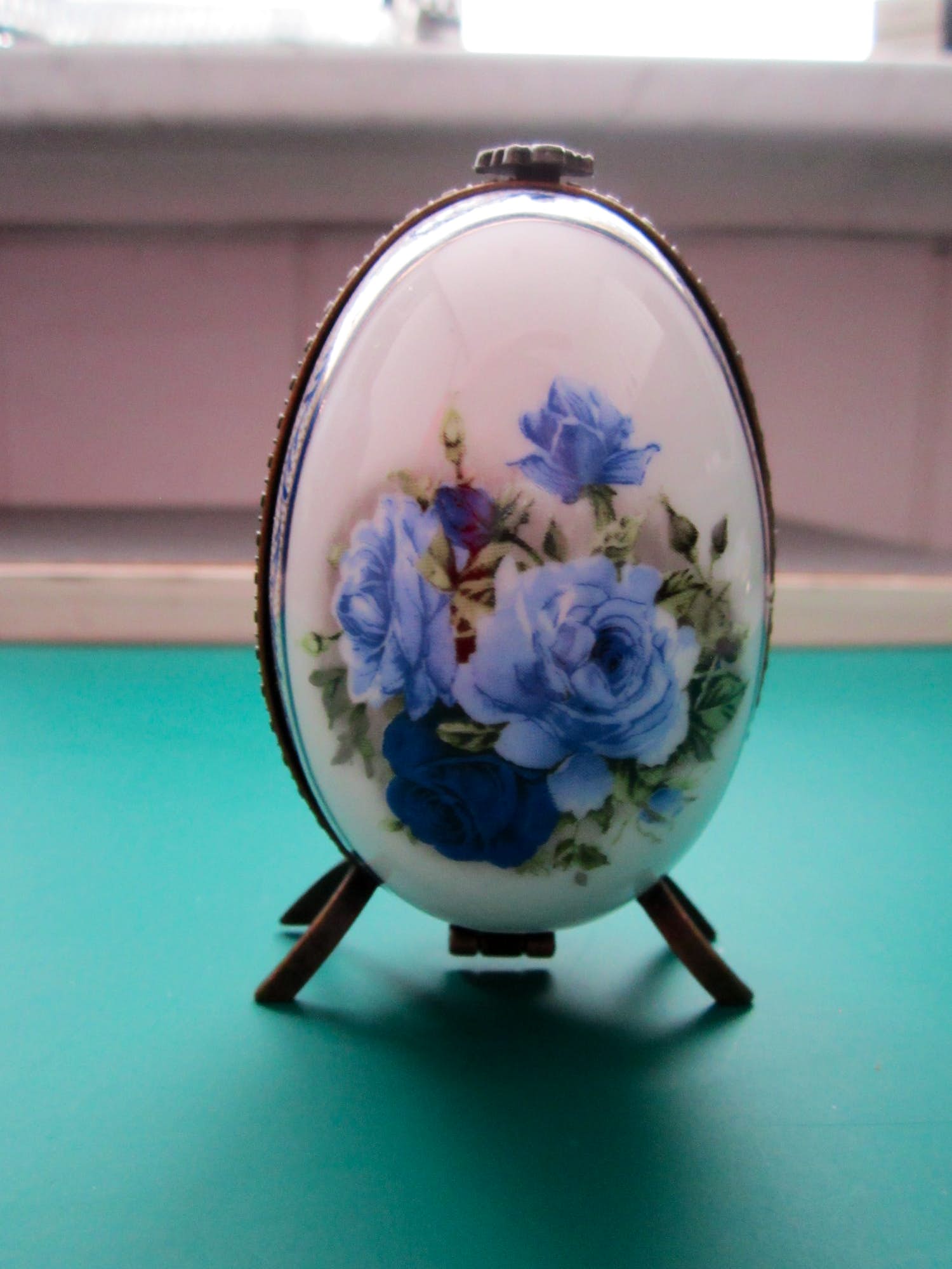 Royal Limoges - Porseleinen Sierei met bloemmotief en parfumflesje kopen? Bied vanaf 50!
