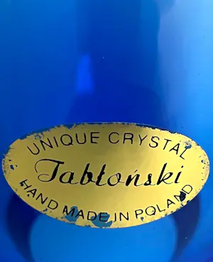 Adam Jablonski - Ornamental vase "Demure" kopen? Bied vanaf 150!