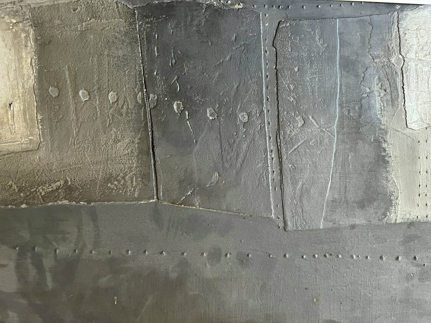 Rik van Bentum - BATTLE SCARRED WALL verkocht voor € 400!
