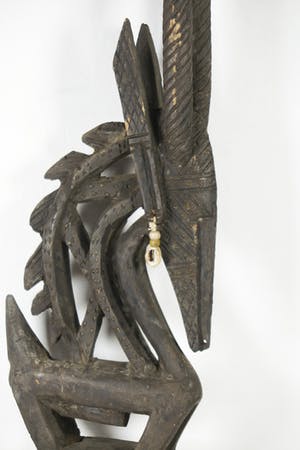 Bamana - Ciawara antilope opzetmasker met pluimen en kauri (zeldzaam) kopen? Bied vanaf 1!