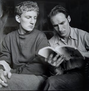 Henny Riemens - Fotoportret Hugo Claus en Corneille 1951-54 kopen? Bied vanaf 50!