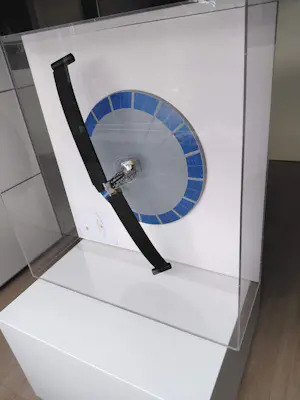 Panamarenko - Vliegend eiland, mechanisch object (groot!) kopen? Bied vanaf 1995!