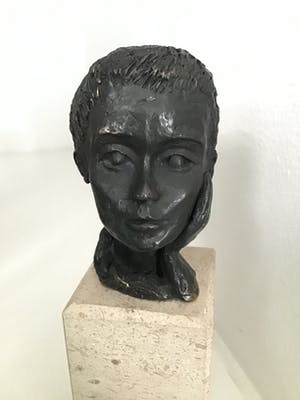 Astrid Veldhuyzen-Koppen - Sculptuur “ LUISTEREN “ kopen? Bied vanaf 65!