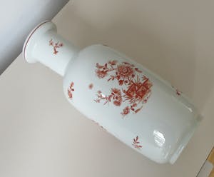 AcheterVista Alegre - Grote vaas met rood hand beschilderd decor? Enchérissez de 25!