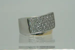 45 - Exclusieve en massief 18Kt goud & (1.20ct) diamanten cross-over ring kopen? Bied vanaf 750!