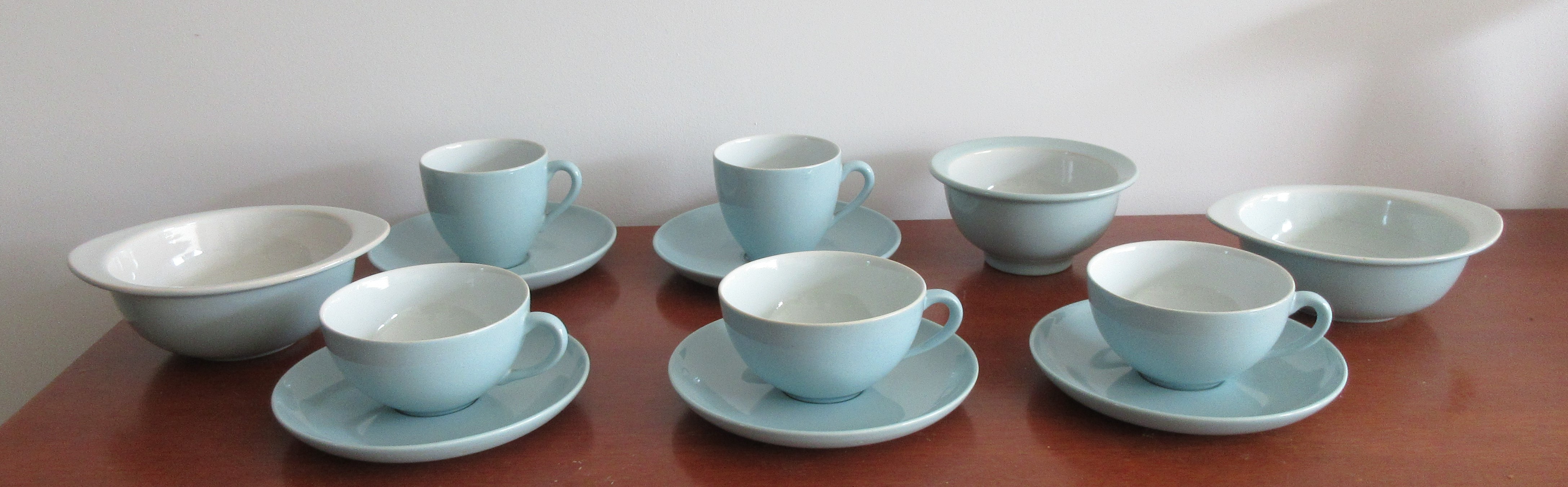Willem de Vries - Willem de Vries voor Fris Edam - 13 onderdelen servies Symfonie - Prinsesse blau kopen? Bied vanaf 35!