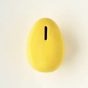 Joan Miro - Yellow Egg Moneybox - Naar Miró’s 'Monsieur et Madame' 1969 kopen? Bied vanaf 25!