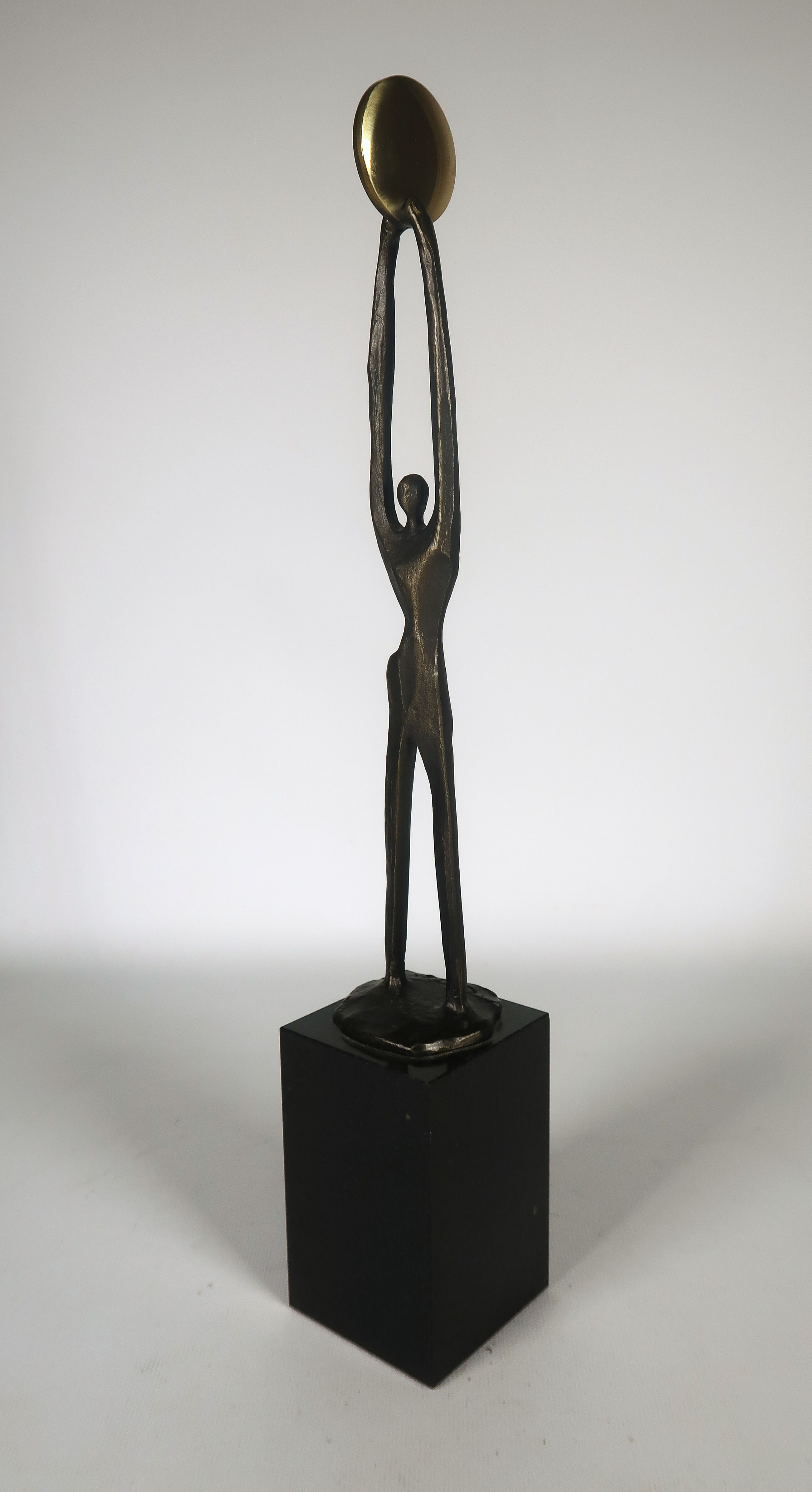 Corry Ammerlaan - Brons en graniet, Zonder titel kopen? Bied vanaf 40!