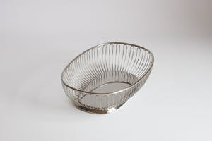 AcheterAlessi - Ufficio Tecnico Alessi - bread basket? Enchérissez de 50!