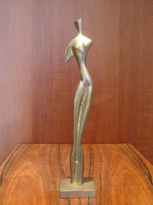 Brons (Onbekend) - Abstract bronzen naakt. verkocht voor € 45!