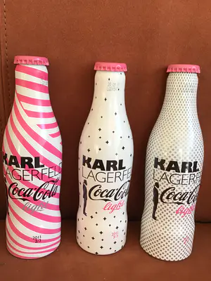 Jean Paul Gaultier - Marc Jacobs, Karl Lagerfeld design flessen en Coca Cola glazen kopen? Bied vanaf 1!
