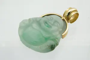 46 - Gedeeltelijk 18 karaat geel gouden hanger met lachende buddha kopen? Bied vanaf 120!