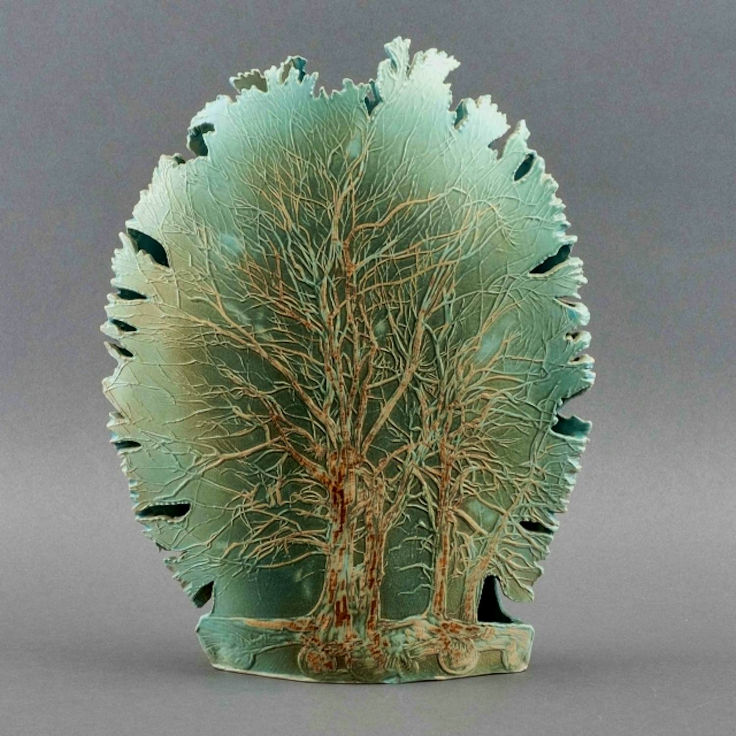 Siemen Dijkstra - Keramieken vaas: deels opengewerkte vaas gevormd als bomen (uniek stuk!) kopen? Bied vanaf 1250!