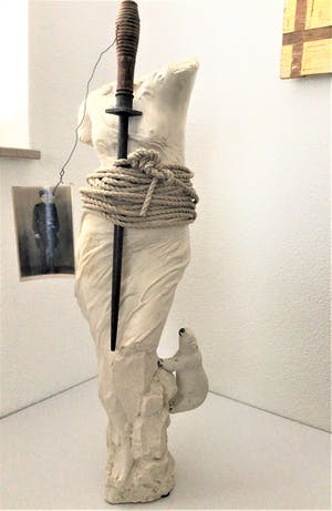 Julia Winter - Vrouwe Justitia - 2003 - Beeld - Diverse materialen - Zeer goed kopen? Bied vanaf 295!