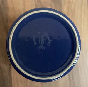 Willem Hendrik de Vries - Fris Edam - Vijf vintage aardewerken melk of koffiebekers kopen? Bied vanaf 35!