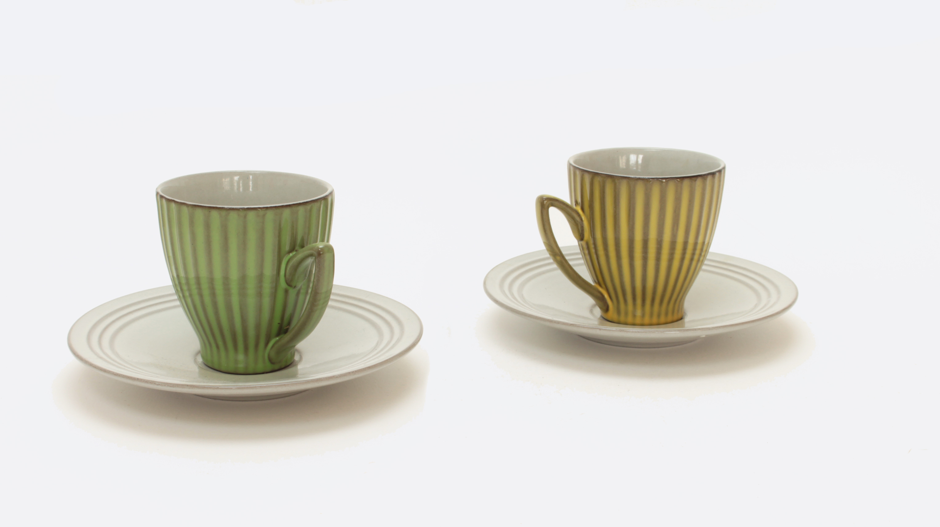 Pottenbakkerij 't Vuur - 2 kop en schotels kopen? Bied vanaf 10!