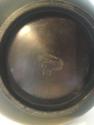 Curiosa - Tinnen vaas van Gambla Santessonska Tenngjuteriet kopen? Bied vanaf 1!