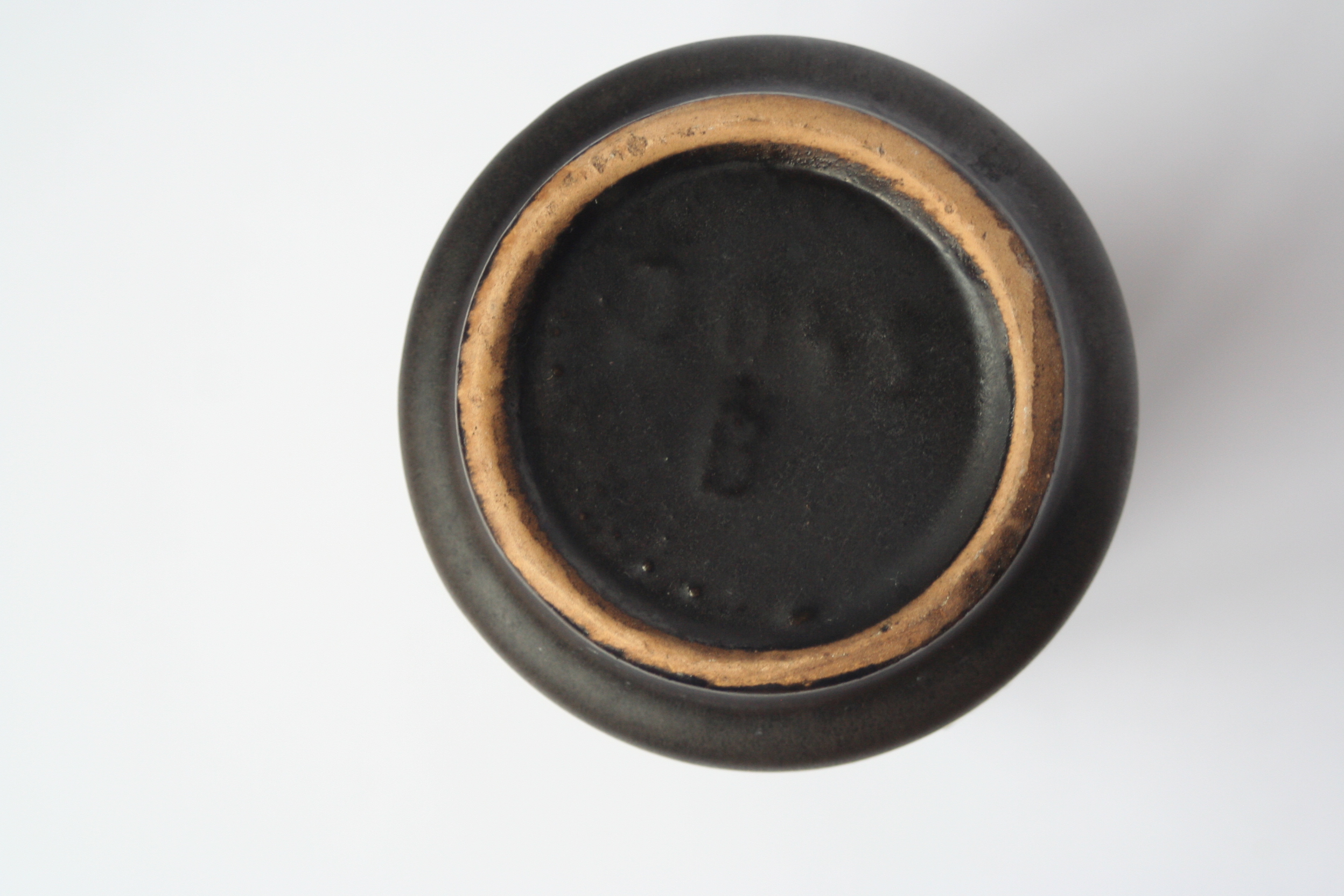 Niet of onleesbaar gesigneerd - vaas - fat lava glazuur - model 5033 B kopen? Bied vanaf 1!