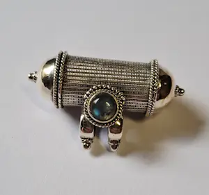 Zilveren wenskoker hanger met maansteen kopen? Bied vanaf 75!