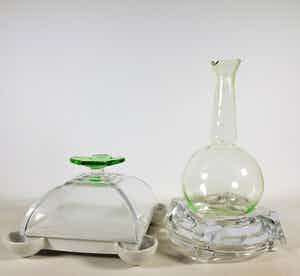 Borek Sipek - Lot van karaf met houder en stolp - Ontwerp voor DSM verkocht voor € 100!