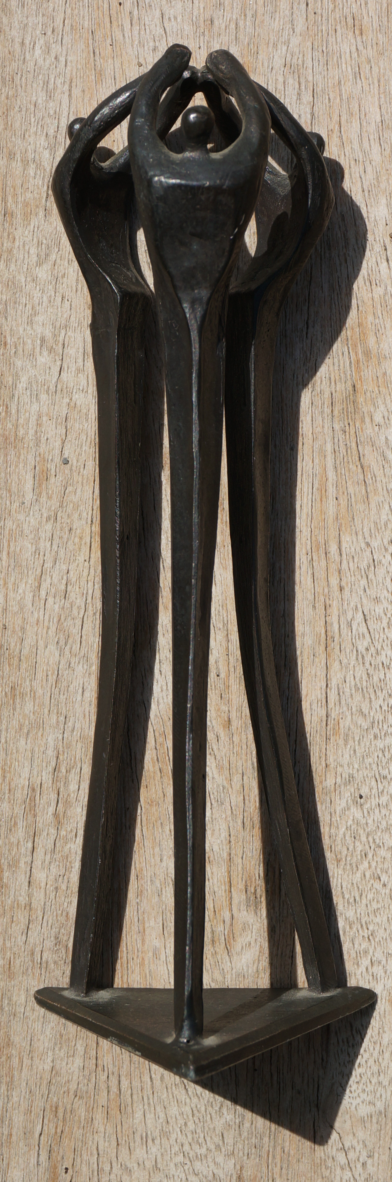 Niet of onleesbaar gesigneerd - Mensen vieren samen kopen? Bied vanaf 1!