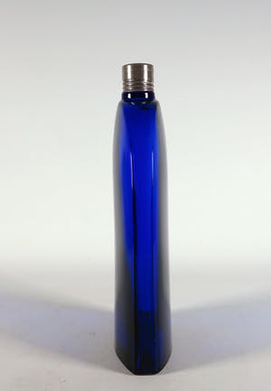 Groninger Steenfabrieken - Plateel, glas en bakeliet, Lot van een vaas, zeepdoosje en parfumfles kopen? Bied vanaf 10!