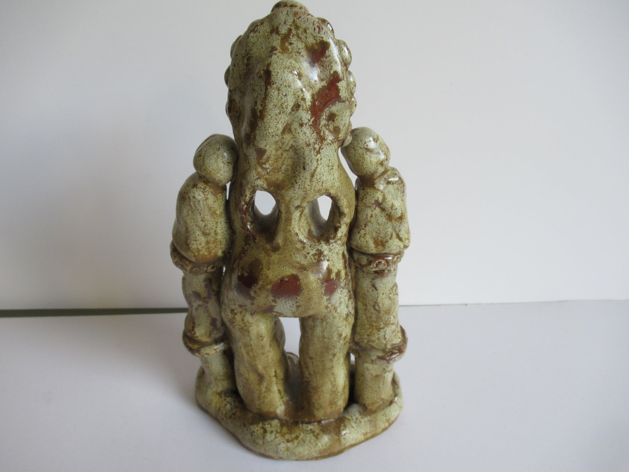 Niet of onleesbaar gesigneerd - Gestapelde figuren kopen? Bied vanaf 1!