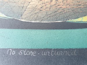 Antje Veldstra - Houtsnede, nieuw ingelijst, no stone unturned kopen? Bied vanaf 60!