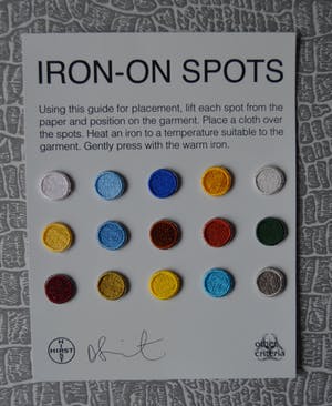 Damien Hirst - Iron On Spots kopen? Bied vanaf 60!