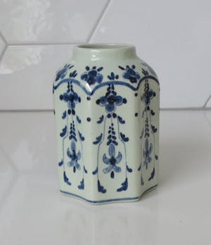 Plateelfabriek Schoonhoven N.V. - Delftsblauwe Hooimeijer Beschuitbus + theebusje Zenith Gouda kopen? Bied vanaf 30!