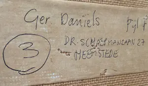 Ger Daniels - De Pijl, tekening collage met veren, hand gesigneerd kopen? Bied vanaf 65!