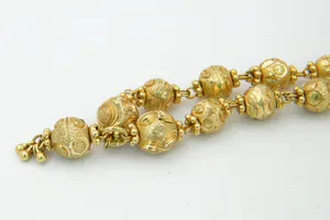 Mooi Oosters gedeeltelijk gouden (22krt) dames Halssierraad met pendelhanger kopen? Bied vanaf 390!