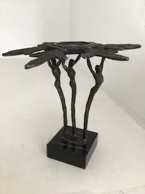 Corry Ammerlaan - Sculptuur “ De vier jaargetijden “. DE WINTER “ kopen? Bied vanaf 1!