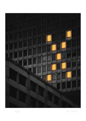 Mr Strange - 's Nachts kopen? Bied vanaf 80!