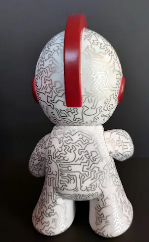 Keith Haring - Kidrobot 7in (Red) Special Edition kaufen? Bieten Sie von 85!